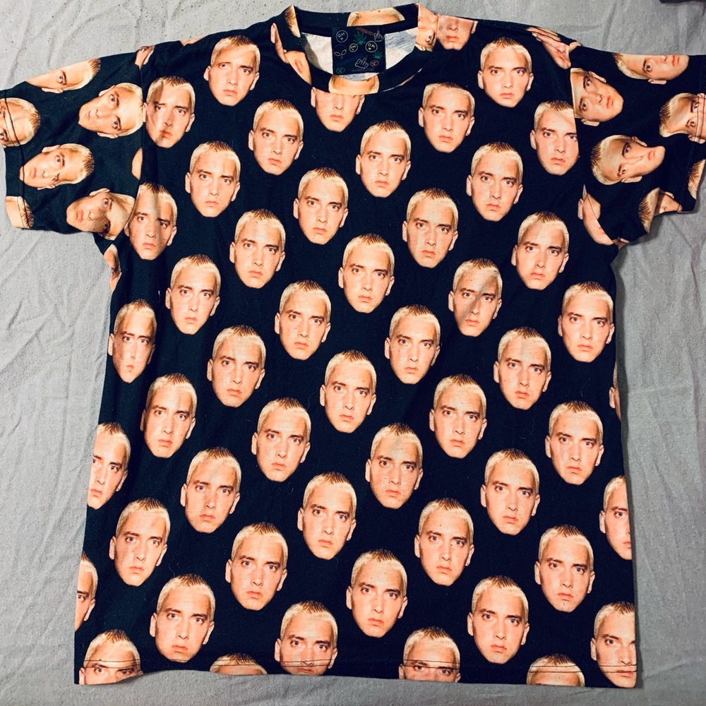 O-mighty big ass Eminem tee